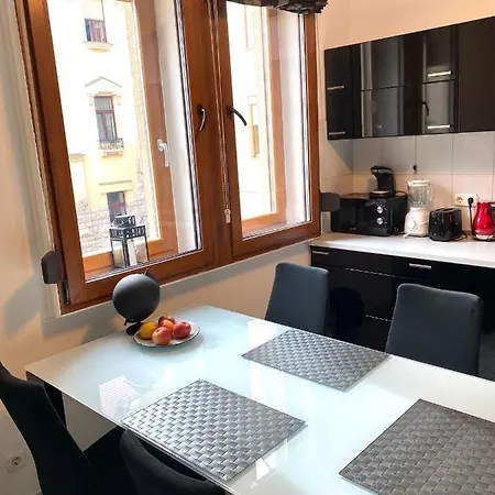 Apartamento Heart By Gozsdu Budapest